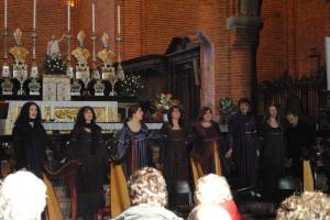 Morimondo (MI) - un abbraccio ideale al nostro pubblico Un abbraccio ideale a chi è venuto ad ascoltarci