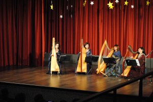 Bruna, Barbara, Patrizia Borromeo e Patrizia al piccolo teatro Santa Maria di Inverigo