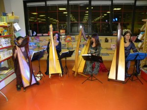 Centro libri Larizza - Solaro (MI) - 20 dicembre 2011 Centro libri Larizza - Solaro (MI)