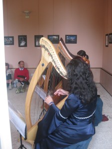 davvero tutto esaurito .... anche le sedie! davvero tutto esaurito .... anche le sedie!